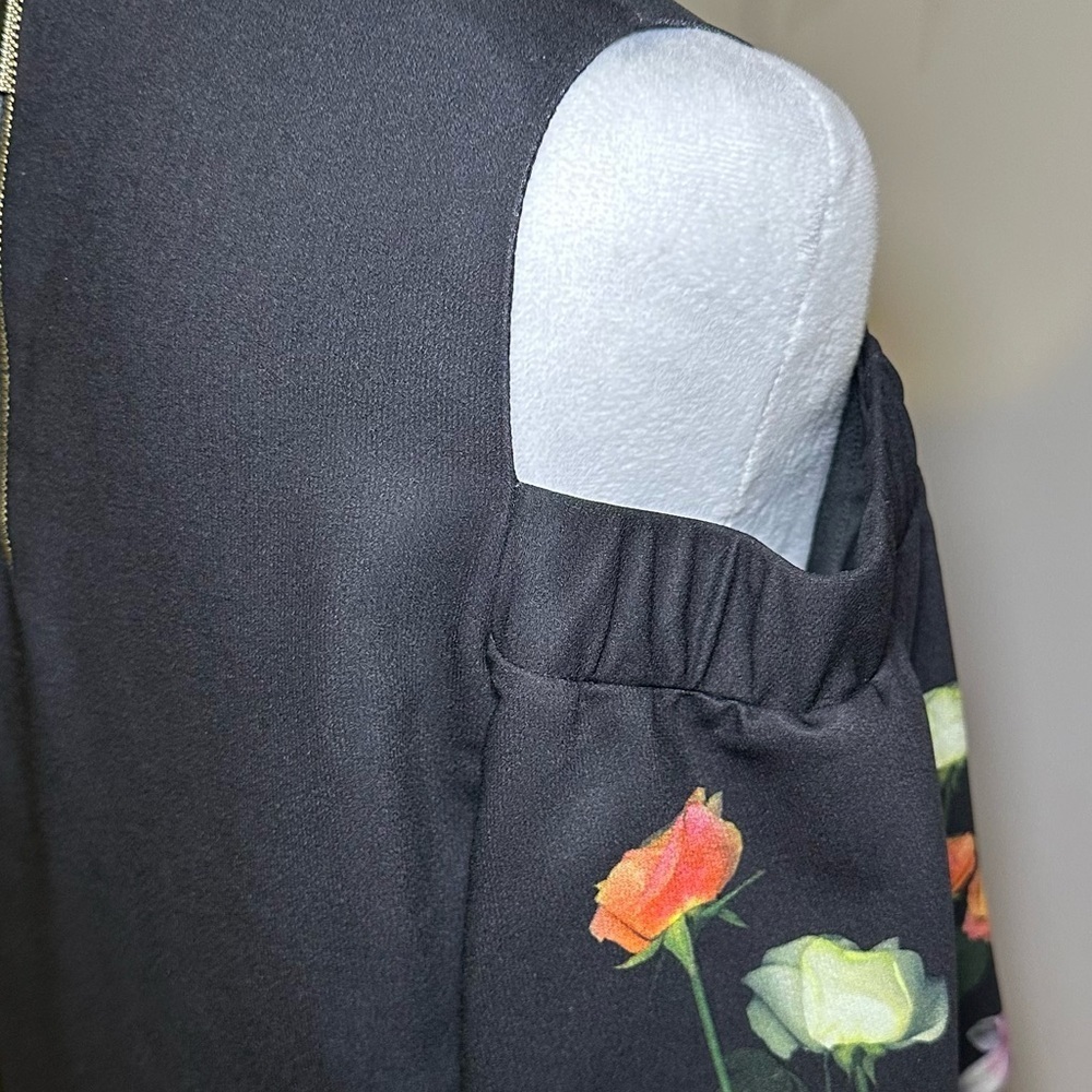 Ted Baker London Amarga Kensington Cold Shoulder Blouse Floral Black EUC 2 Small - Picture 6 of 9